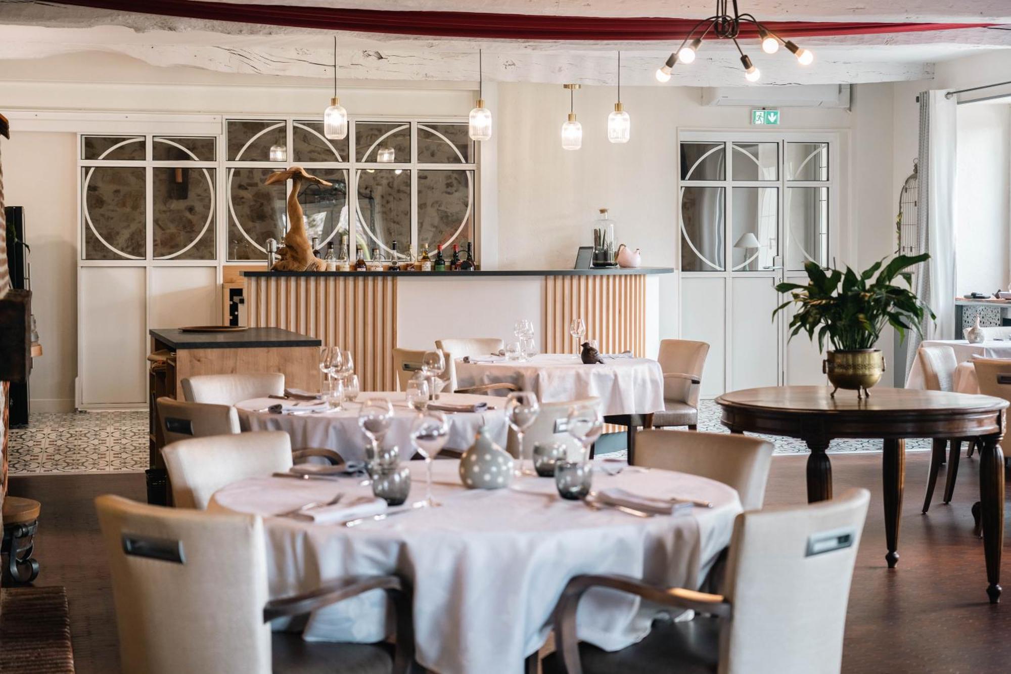 Отель Le Relais Des Tuileries Sereilhac Экстерьер фото